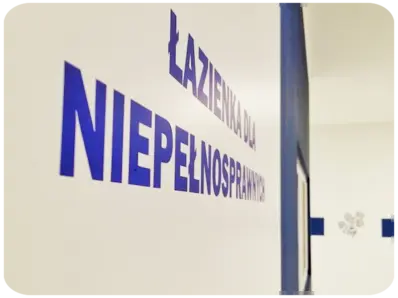 Naklejki identyfikacyjne w ośrodku zdrowia
